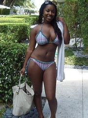 Afro-american girls sexy posing on these pictures